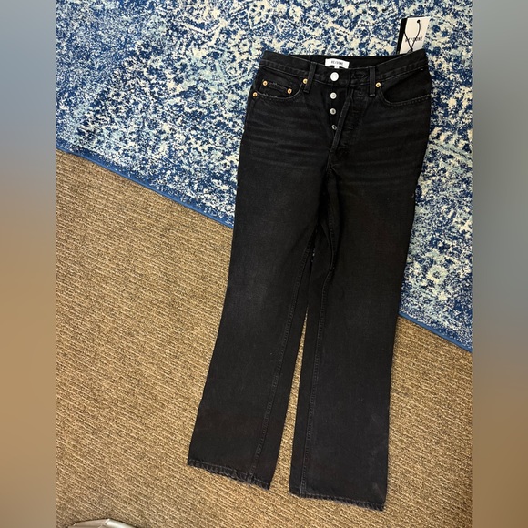 Black jeans! Super cute and very flattering. - Picture 5 of 5